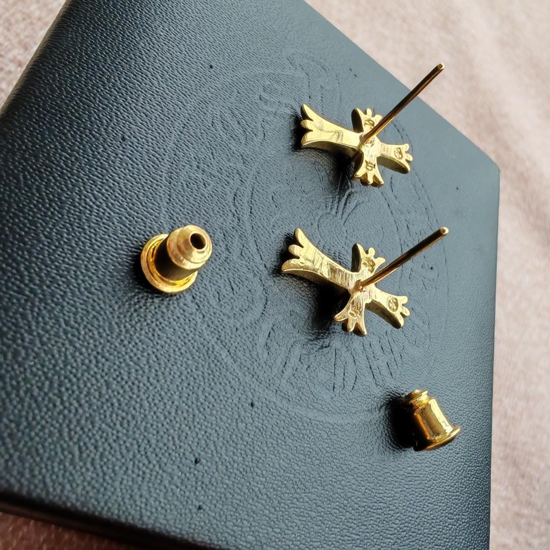 CHROME HEARTS CHクロス スタッド ピアス 22K