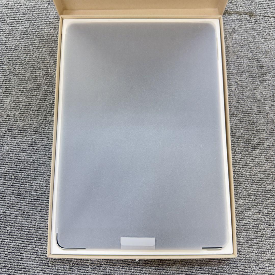 iPad 第9世代 WiFi ＋ Cellular 256gb シルバー　1