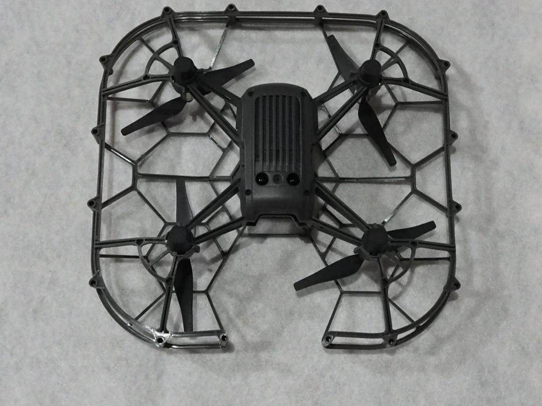 tello（DJI)製ドローン　コントローラー付き