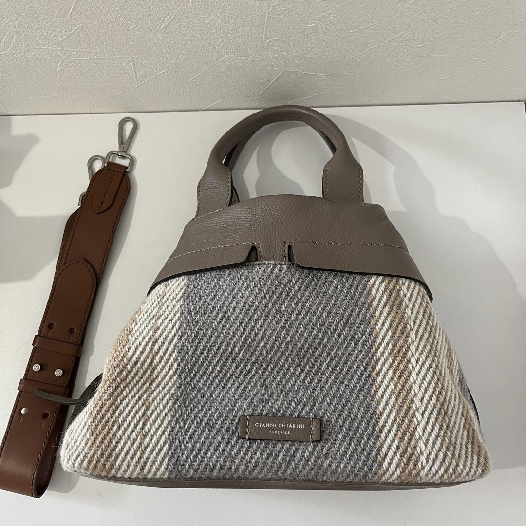 gianni chiarini  ジャンニキャリーニ　デュナ