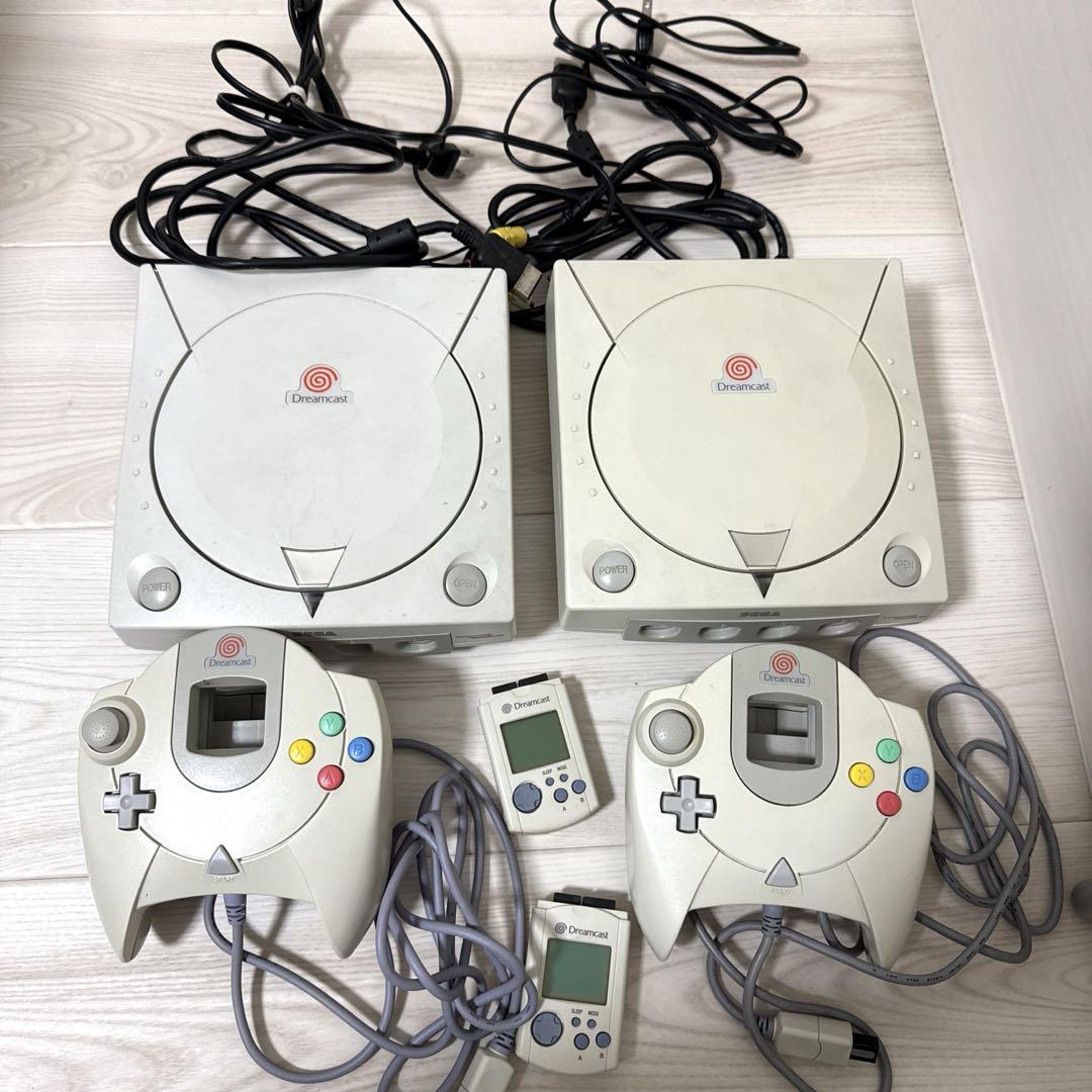 ドリームキャスト本体 コントローラー メモリー ソフトのセット　ジャンク品