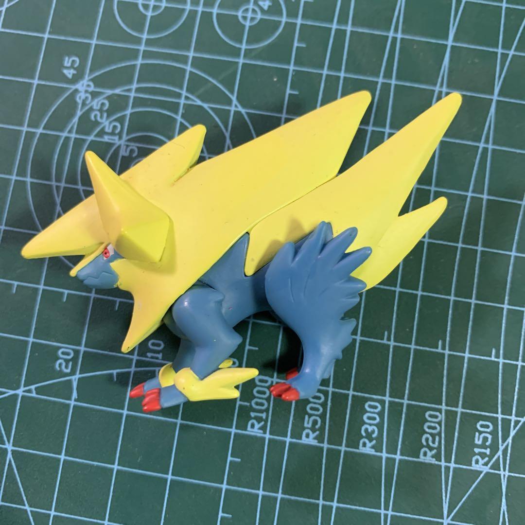 ポケモン メガライボルト モンコレ フィギュア - メルカリ
