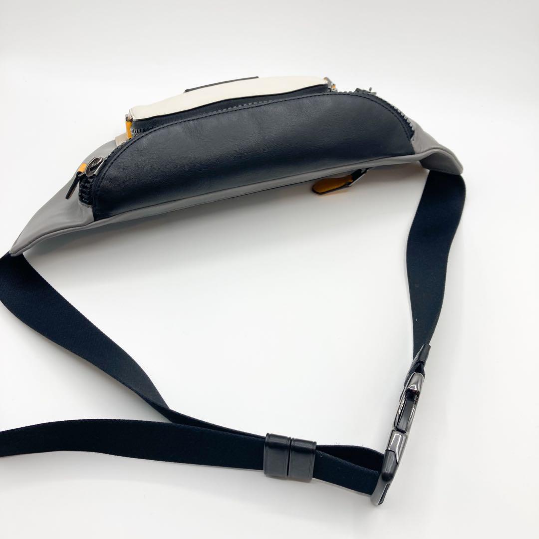 【美品】コーチ ボディバッグ カラーブロック 斜めがけ C4022 レザー