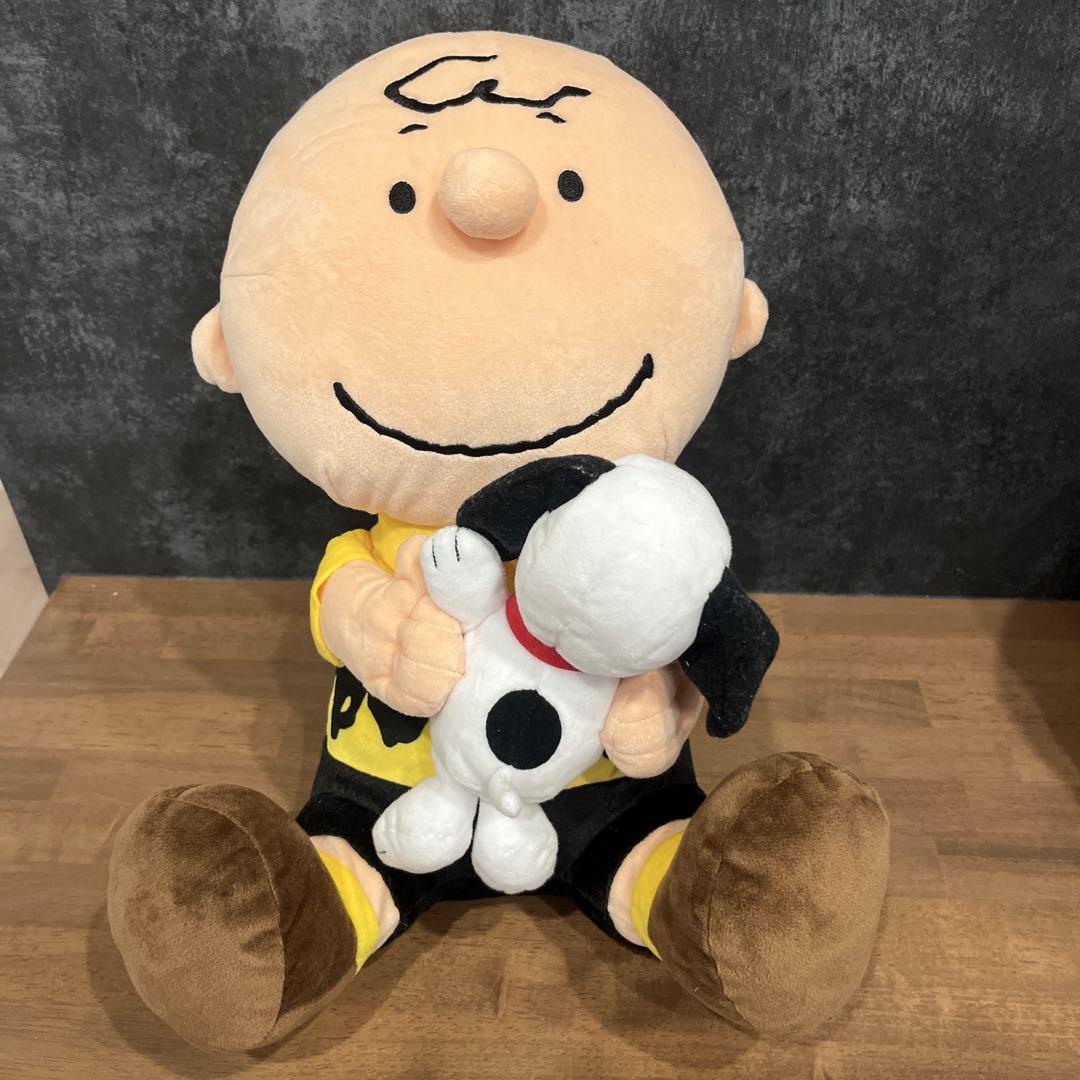 USJチャーリー・ブラウン ぬいぐるみ スヌーピー付き - メルカリ