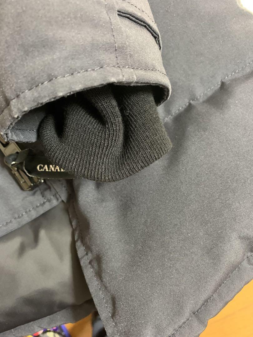 美品　カナダグース ブラック ダウンジャケット