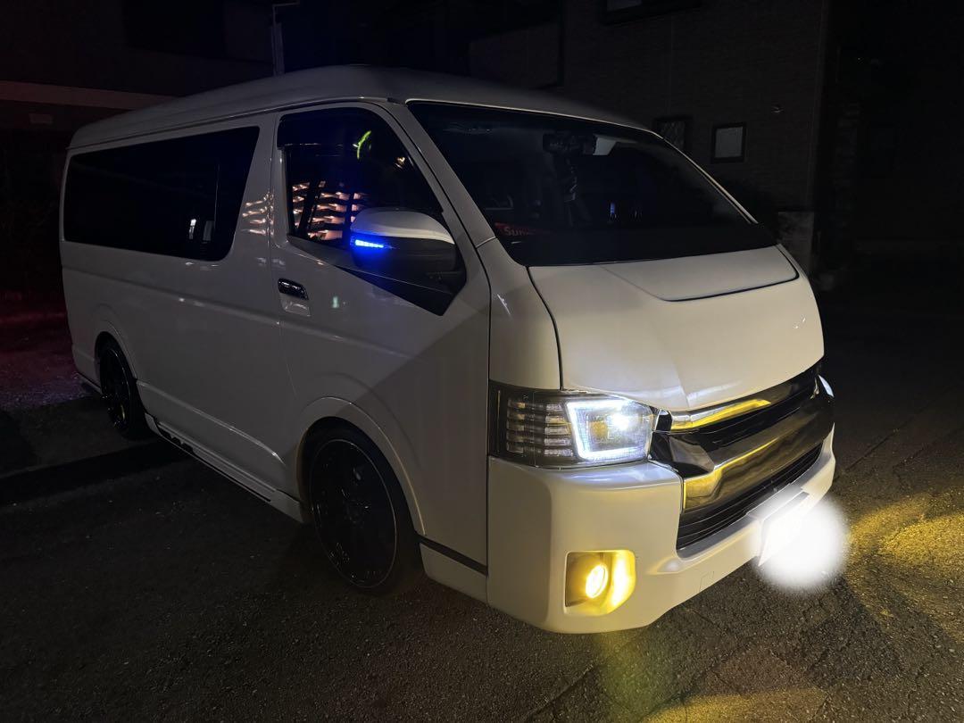 ハイエース　ワゴン　ワイド　ミドルルーフ　ファミリーカー