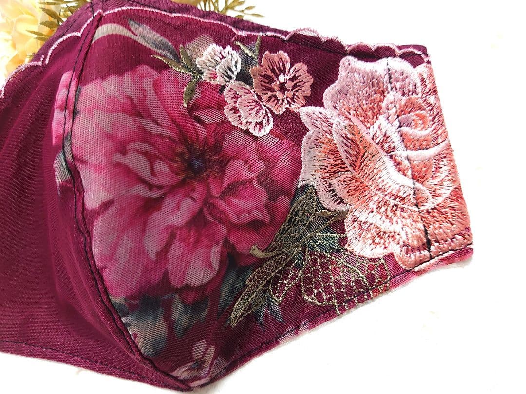 Ｎｏ．2058 レッド花柄チュールレース♡ハンドメイドマスク