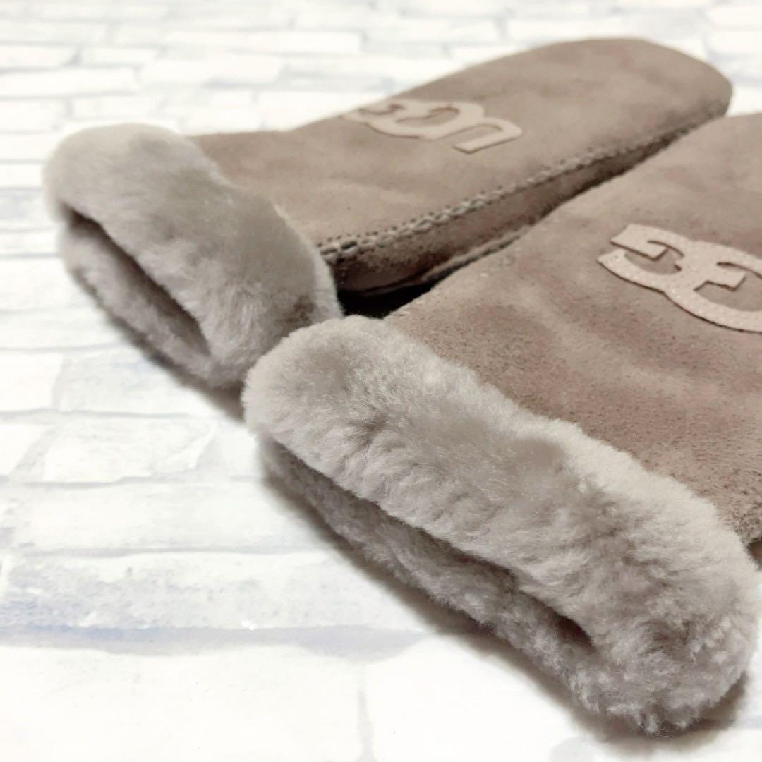 極美品 UGG 手袋 ブラウン シープスキン 羊革 へリテージ ロゴ S/M