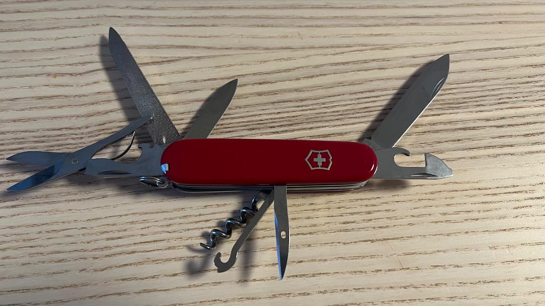 Victorinox Mountaineer