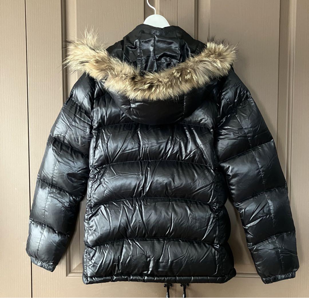 新品❤️タグ付き　Marmot ダウンジャケット
