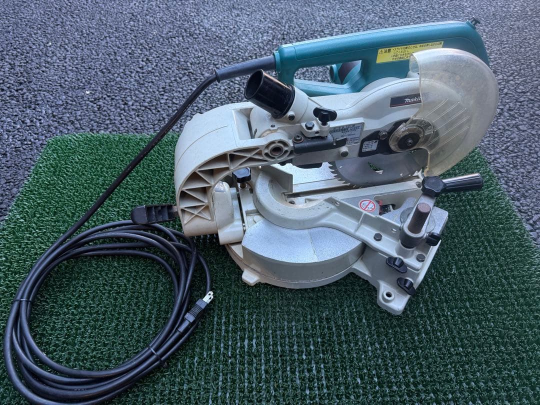マキタ LS0711 スライドマルノコ 卓上 ７型 丸ノコ 丸のこ