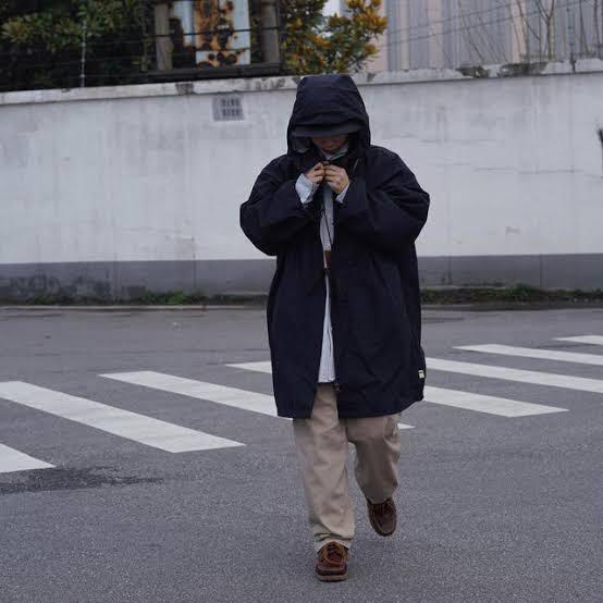 SSZ 20SS HAPPY PONCHO
