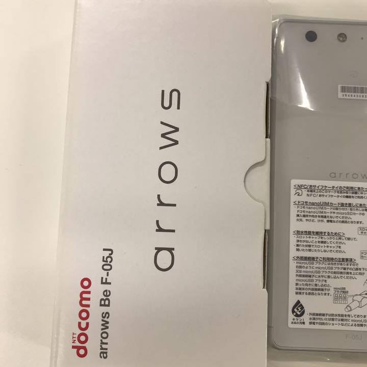 arrows Be F-05J White 16 GB docomo izLCo-m80827001303 在庫好評