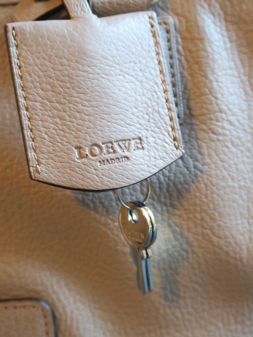 初嵐様　美品LOEWE アマソナ　28 グレージュ　インナーバッグ付き