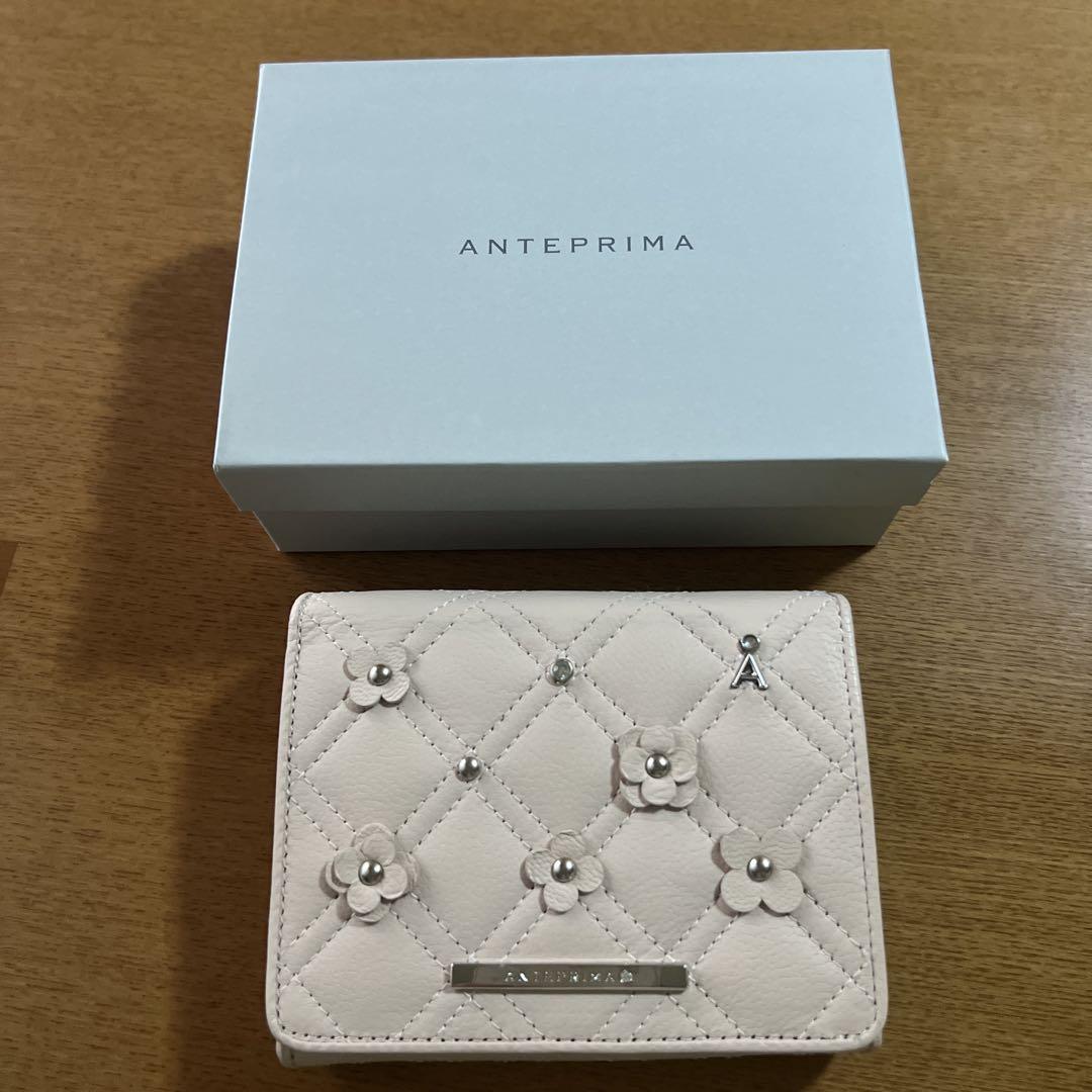 ANTEPRIMA アイボリー 二つ折り財布