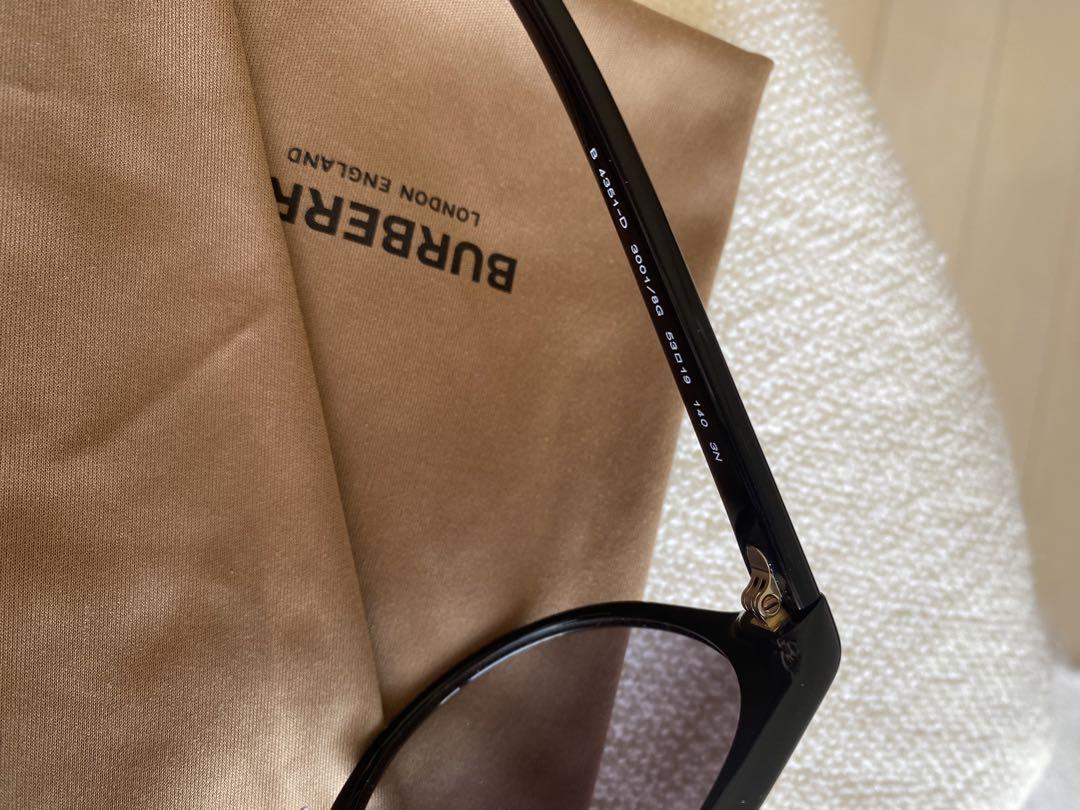 BURBERRY