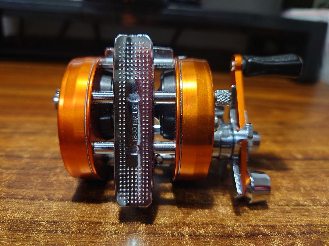 美品】アブガルシアアンバサダー1500c右ハンドル サンセットオレンジ 美品】アブガルシアアンバサダー1500c右ハンドル サンセットオレンジ