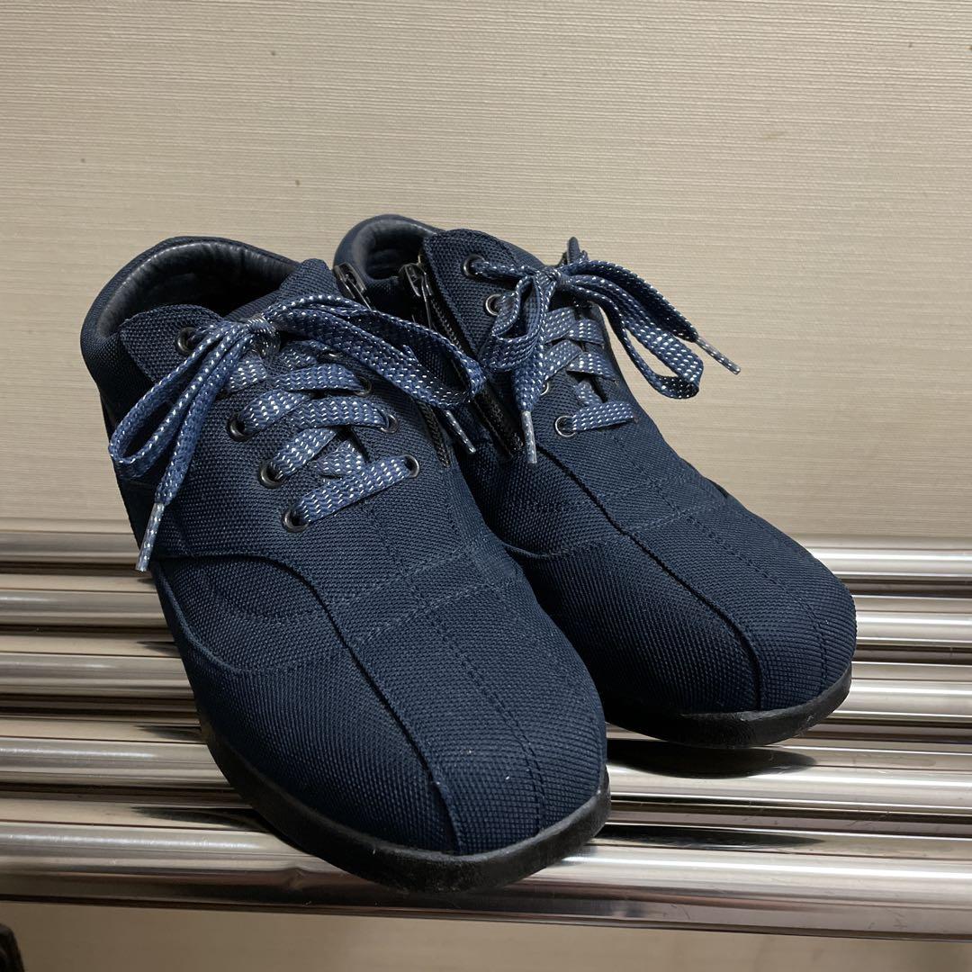 LEONA VALENTINO ネイビー キャンバス シューズ ジッパー付き