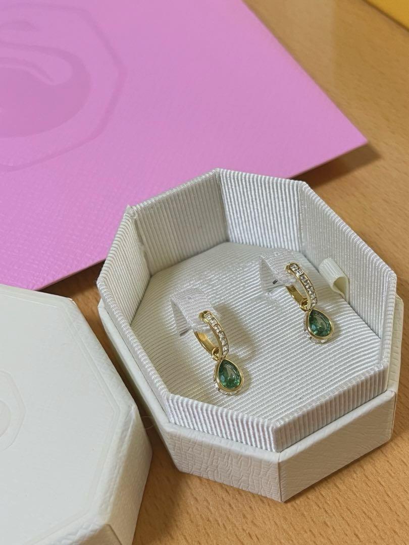 スワロフスキー Swarovski Stilla ドロップピアス , グリーン