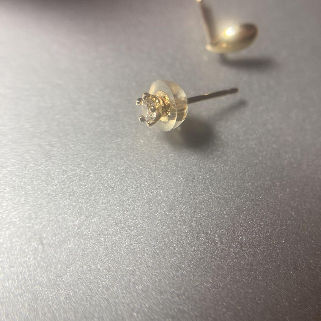 ( ˘ω˘ )k18(18金)とダイヤモンド刻印の本物を求める方用の黄金ピアス ω˘ )k18(18金)とダイヤモンド刻印の本物を求める方用の黄金