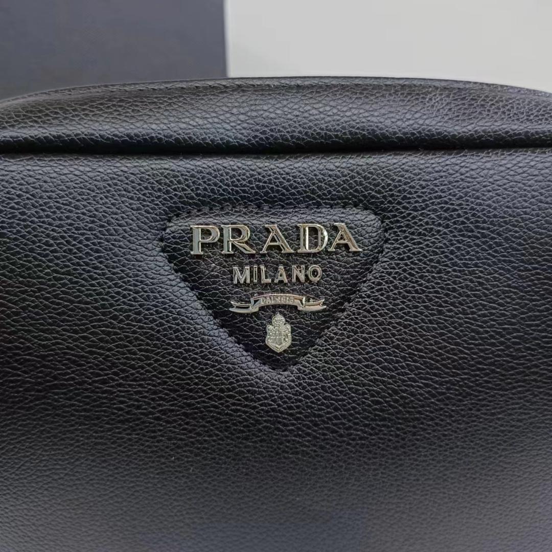 PRADA ショルダーバッグ ブラック ギャランティカード付き
