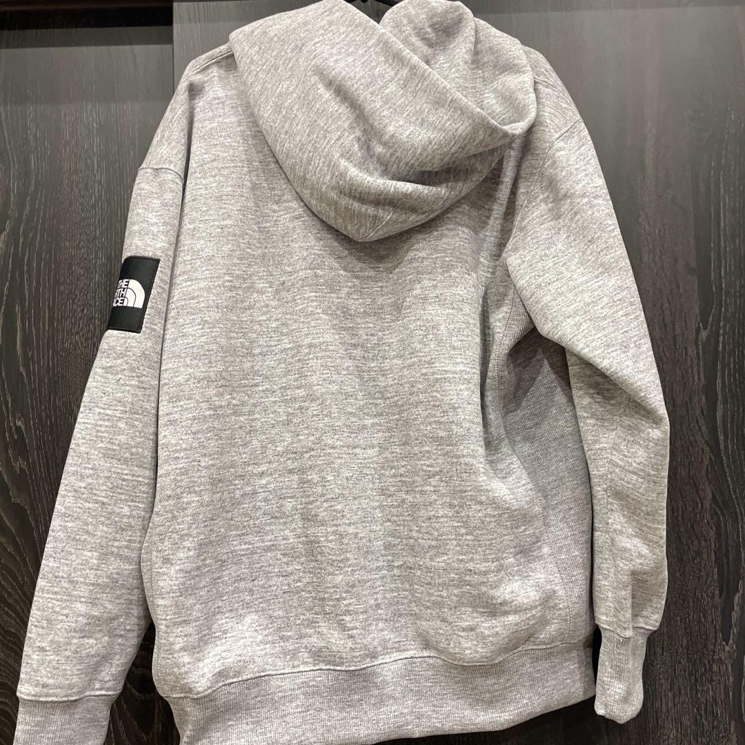 【未使用】NORTH FACE パーカー　スクエア　スウェット　裏起毛 トップス