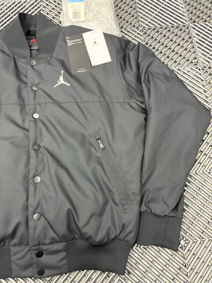 タグあり!Mサイズ!ブラック!ジョーダン エア STMT ジャケット タグあり!Mサイズ!ブラック!ジョーダン エア STMT ジャケット