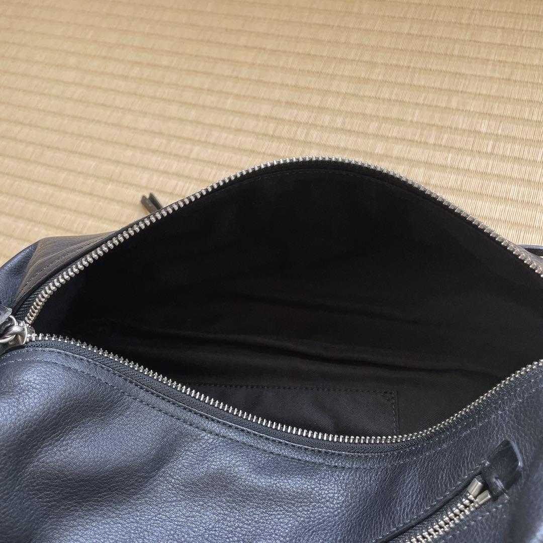 COACH メンズボディバッグ　レザーブラック