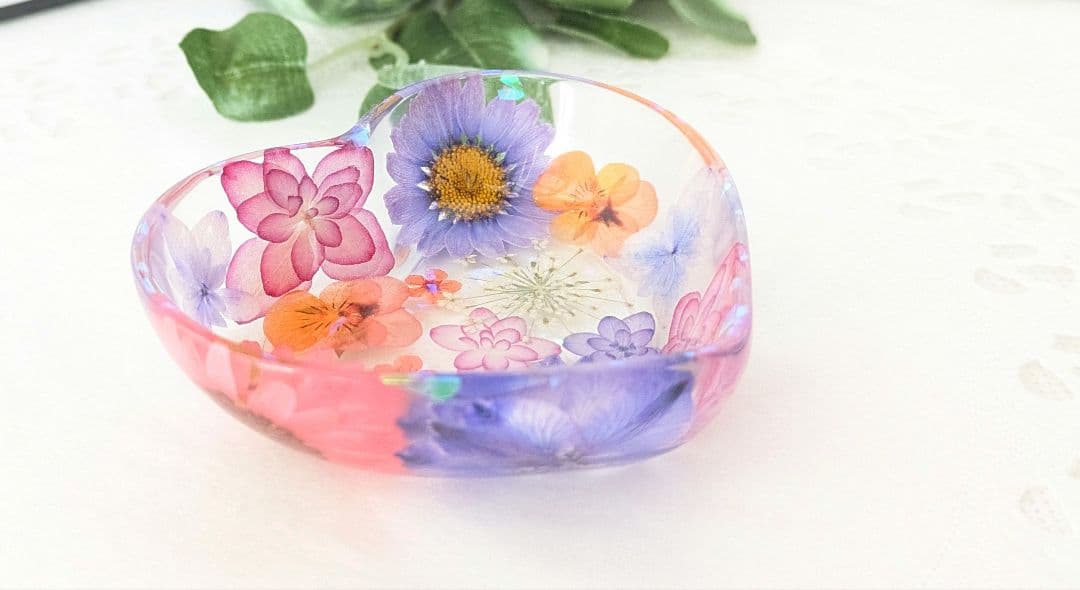 お部屋に癒しの空間を✳ピンクパープルのお花の小物入れ ハート型固まるハーバリウム お部屋に癒しの空間を✳ピンクパープルのお花の小物入れ ハート型固まるハーバリウム