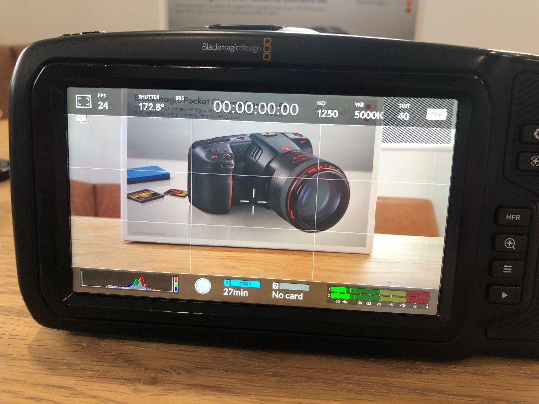 Blackmagic Cinema Camera 6K EF ケージ付き