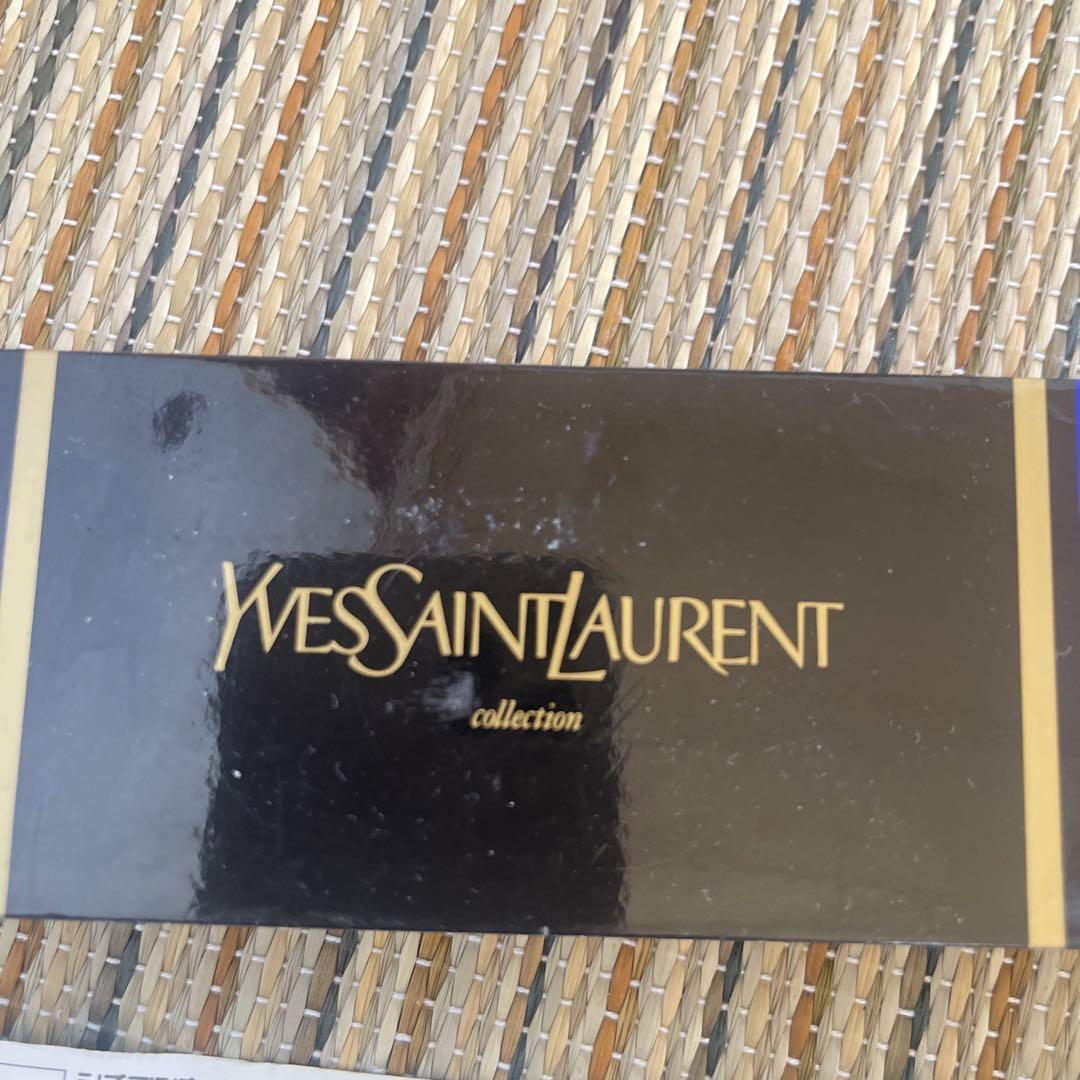 Yves Saint Laurent アナログ時計 Z2200