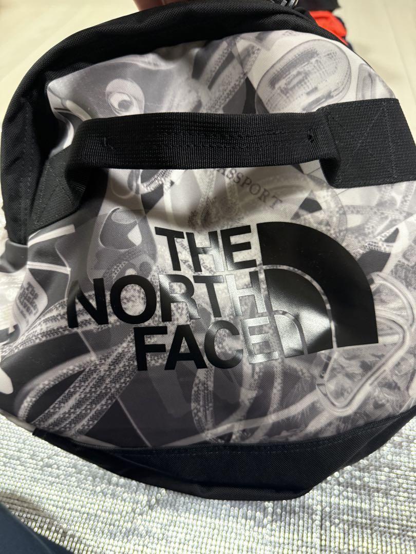【美品】THE NORTH FACEドラムバッグ/リュック　グラフィックプリント