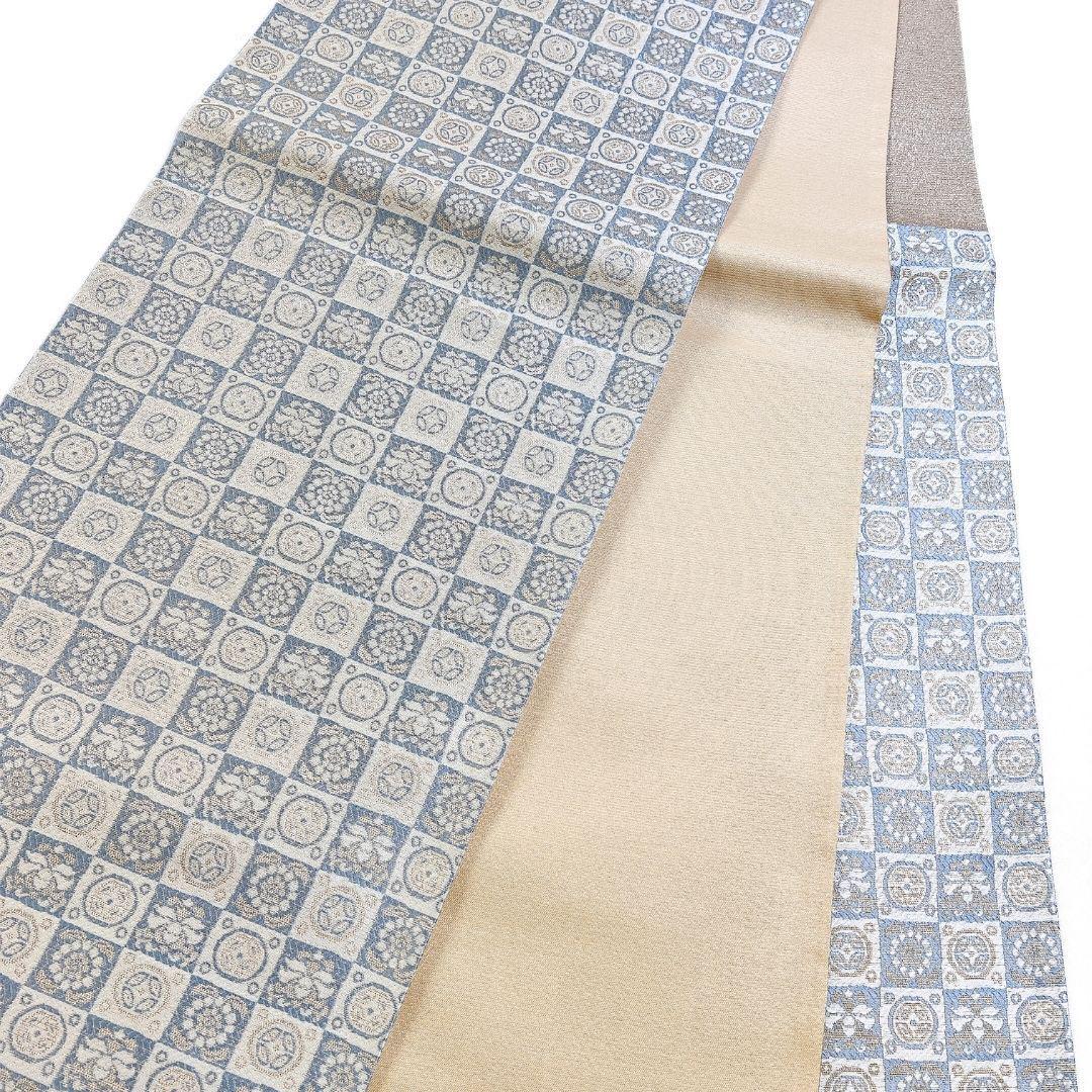 【メーカー再生品】 アイボリー くすみブルー 花紋 市松模様 袋帯 p 073w 着物 着物・浴衣