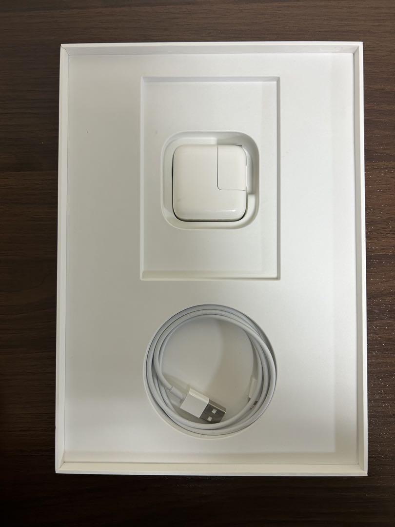ゆ*様 Apple iPad 第6世代 32GB 箱、キーボード付き