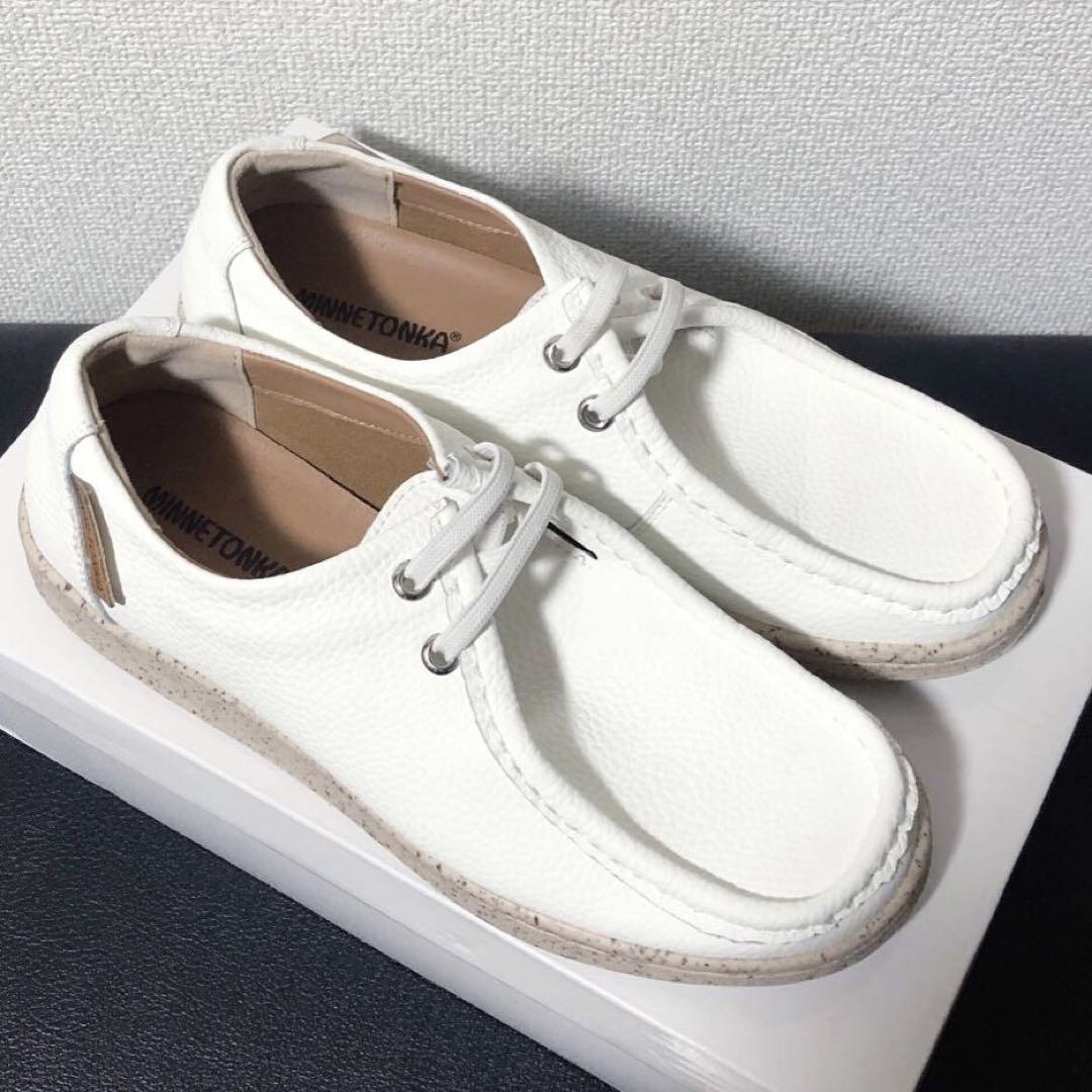 【極美品】現行品 MINNETONKA 人気スリッポンスニーカー 完売サイズ