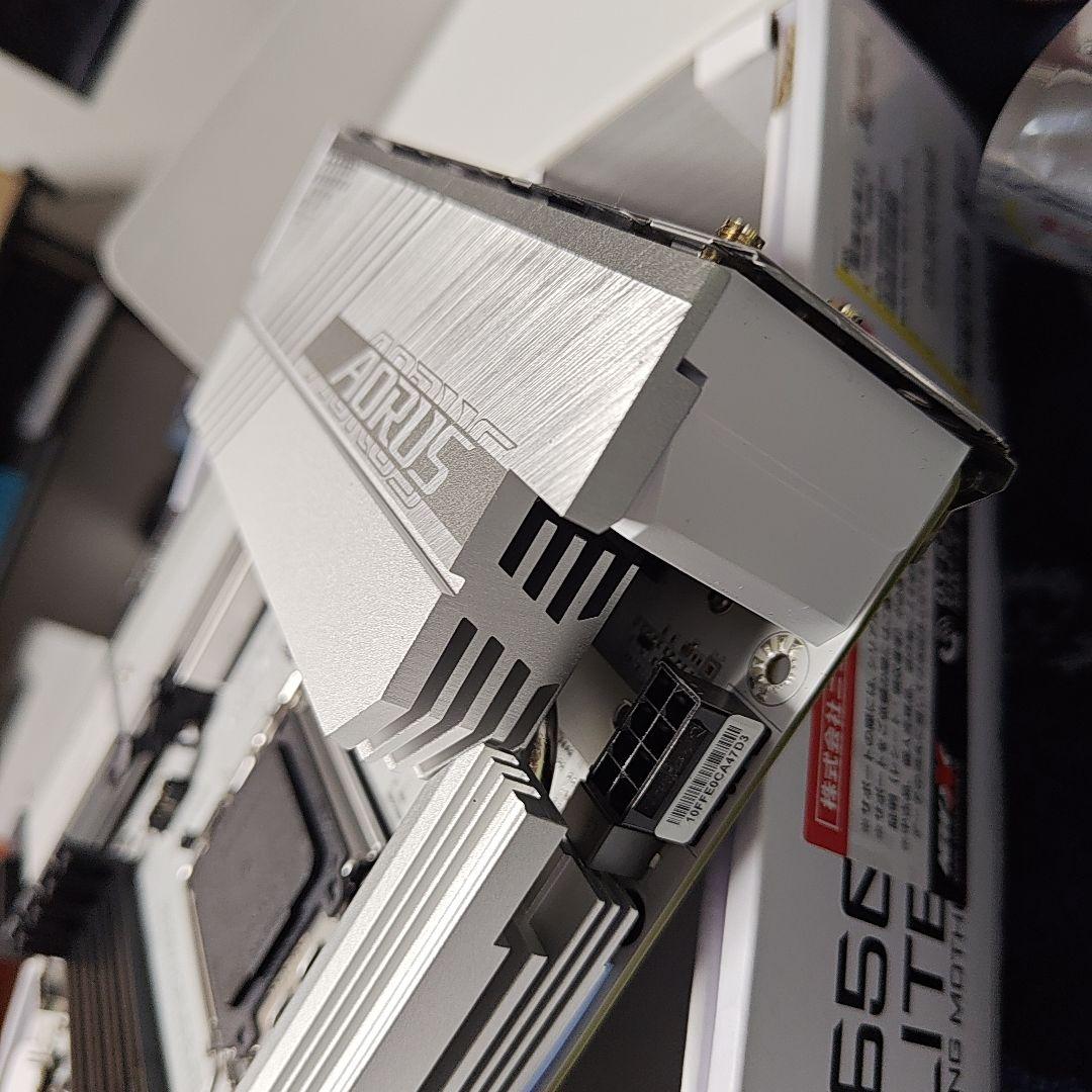 ☆gigabyte B650m Aorus elite ax ice ほぼ新品☆