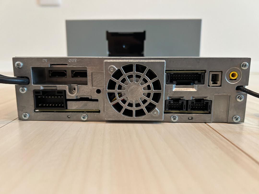 ALPINE アルパイン DA7Z ディスプレイオーディオ