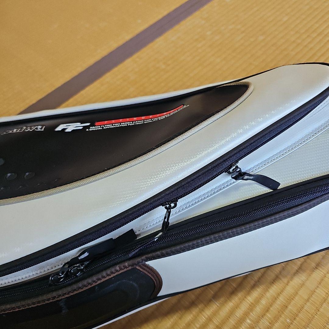 ダイワ ロッドケース ホワイト 【旧DAIWAロゴ】 ダイワ ロッドケース ホワイト 【旧DAIWAロゴ】