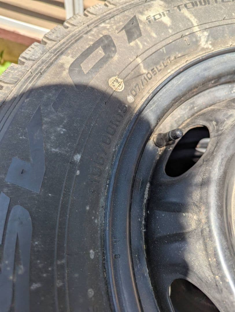 nv350 スタッドレス