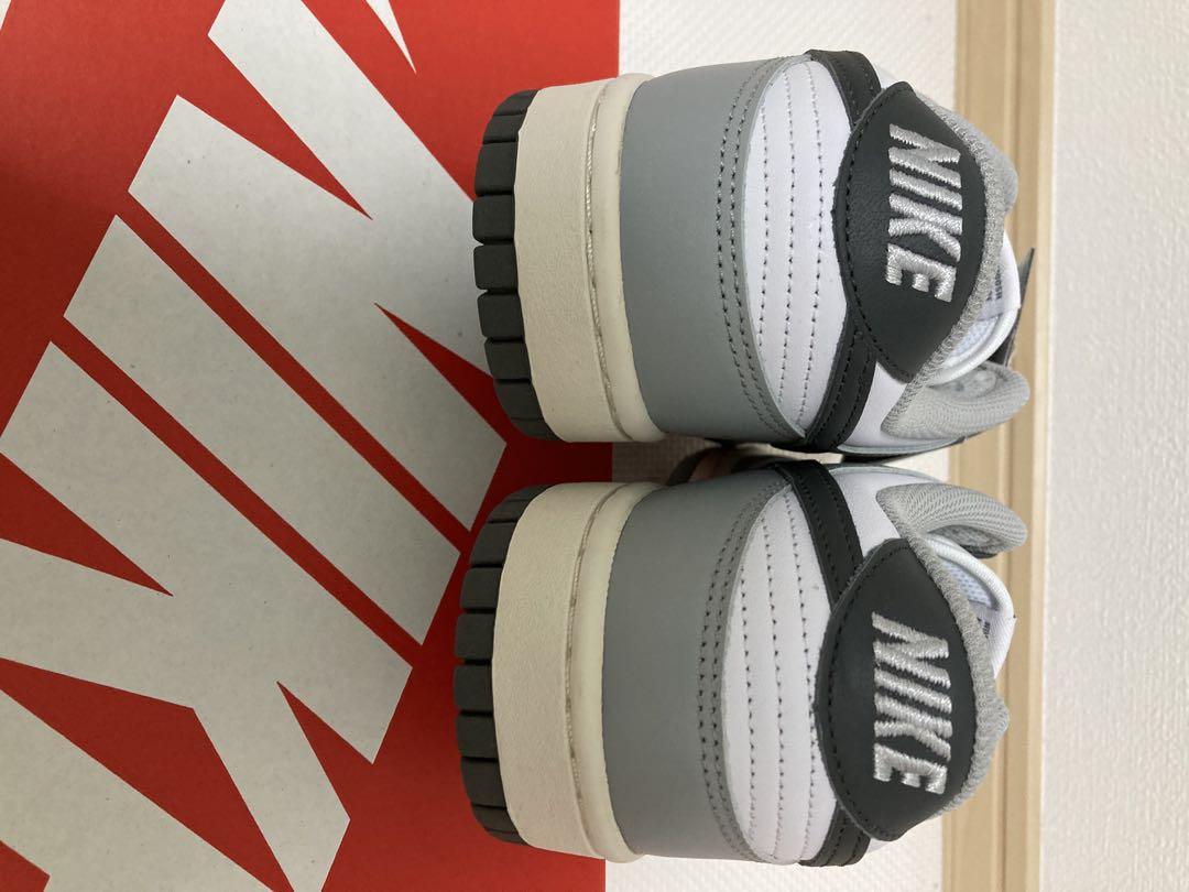 靴 NIKE WMNS DUNK \"White Light Smoke Grey\"