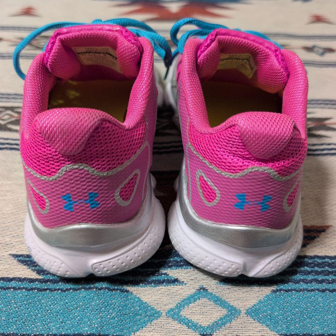 美品♥セット♥UNDER ARMOUR ゴルフ シャツ サンバイザー スニーカー 美品♥セット♥UNDER ARMOUR ゴルフ シャツ サンバイザー
