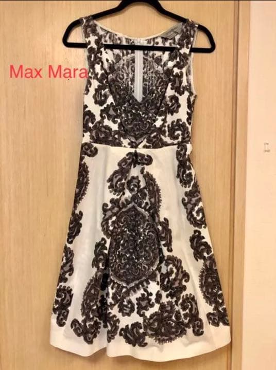 メルカリ Maxmara ワンピース ひざ丈ワンピース 6 000 中古や未使用のフリマ