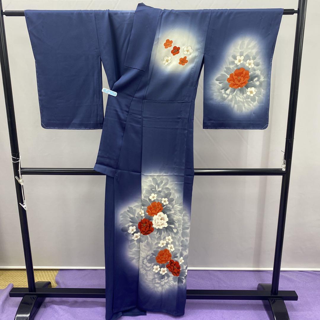 最安値 BY5837 未使用品 メルカリ - 赤い花 正絹 着物 訪問着 単衣 鉄紺色 着物・浴衣