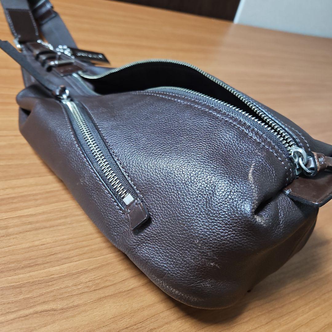COACH トンプソン　ボディバッグ
