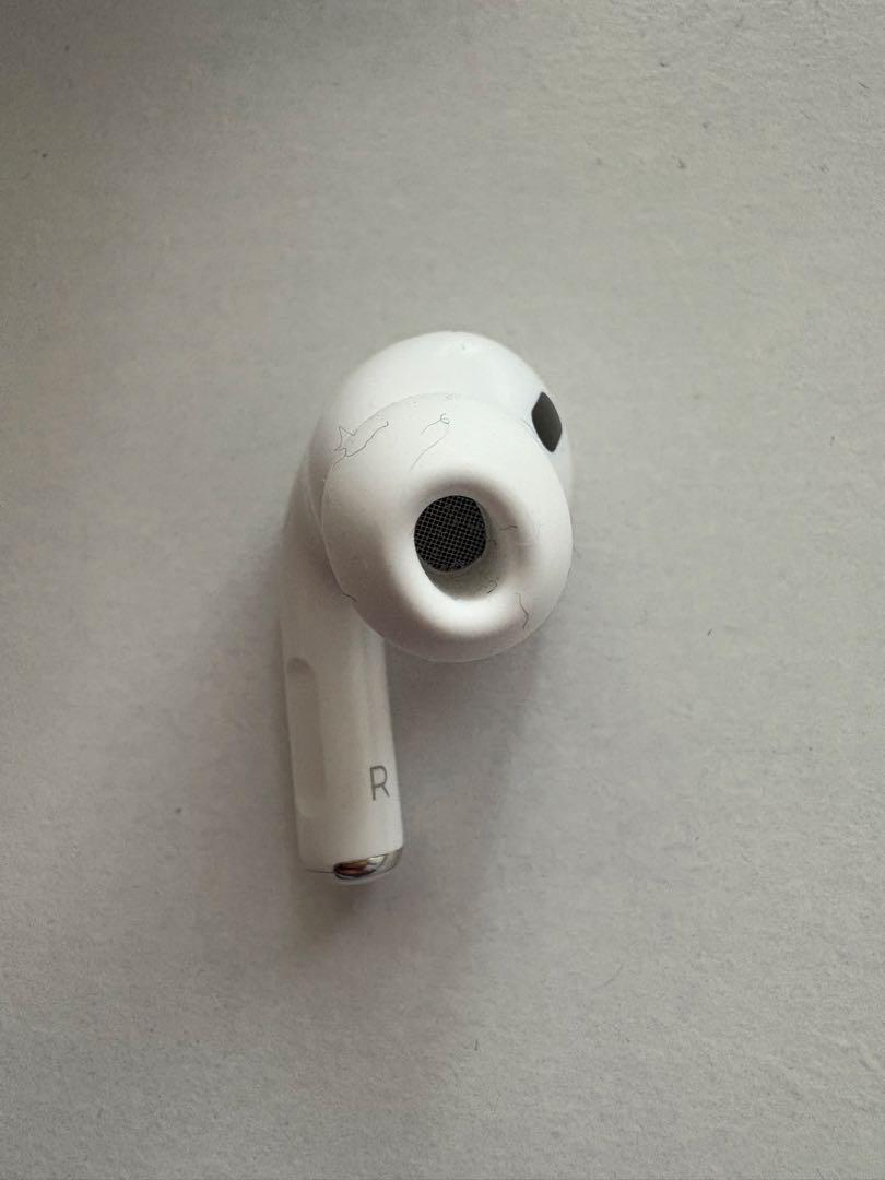 Apple AirPods Pro 第2世代　typeC 右耳　右側　右
