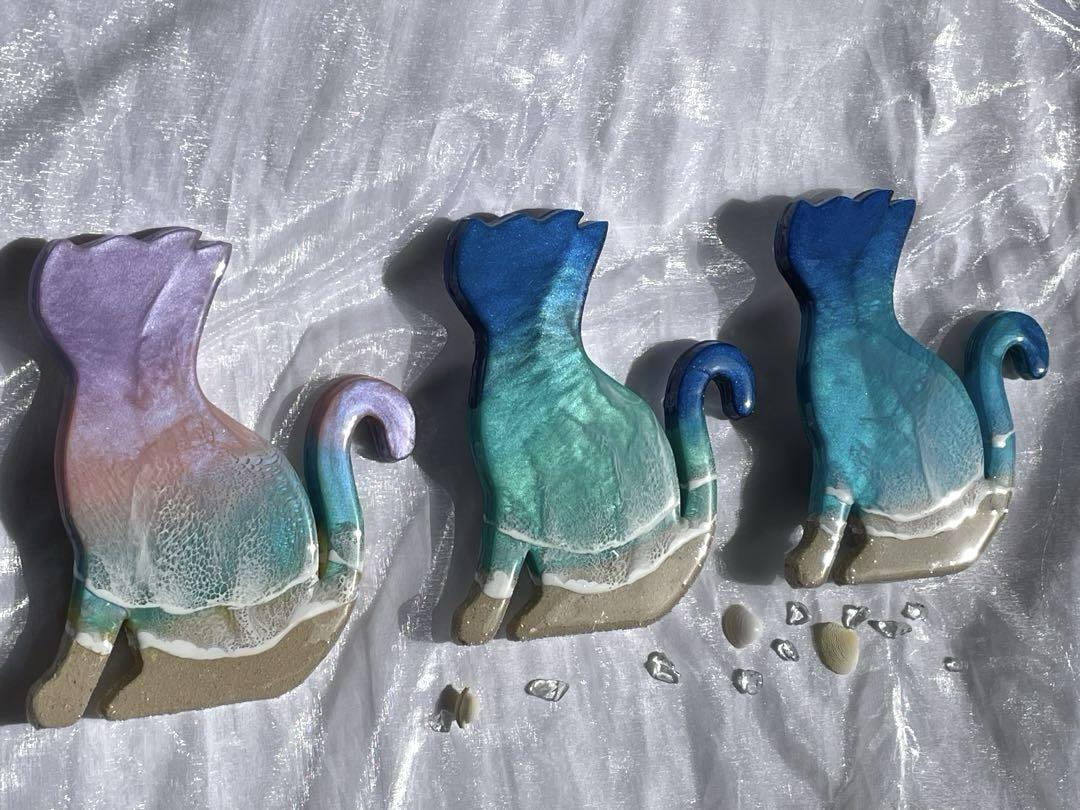 グラデーション　オーシャンレジン　波間の3匹ニャンコ