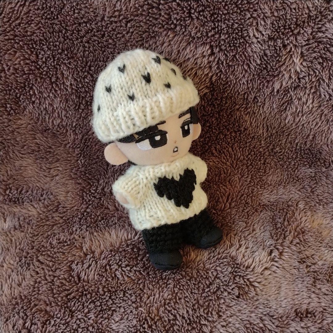 【かん】メンバーカラーハート刺繍セーター+ネコ耳帽子
