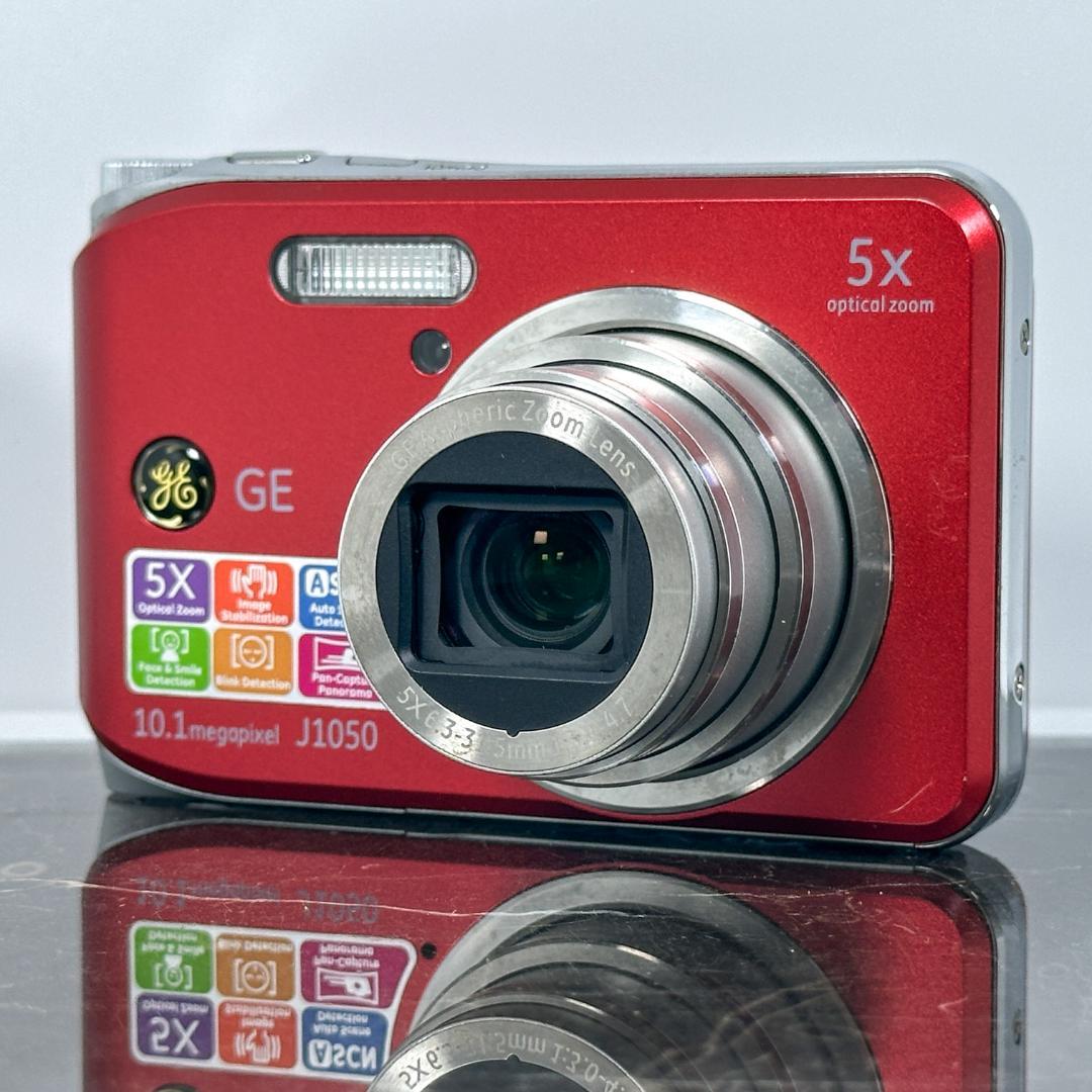 【美品】GE J1050 レッド　デジタルカメラ