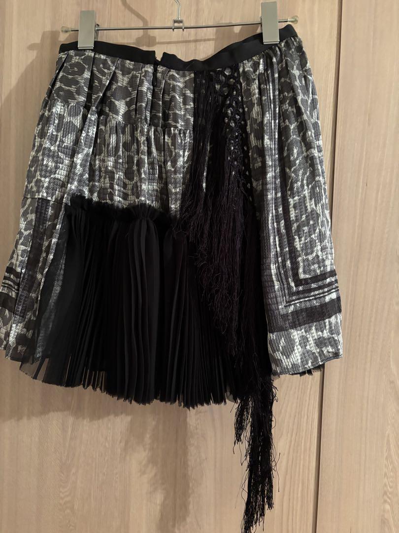 Sacai レースアッププリーツスカート