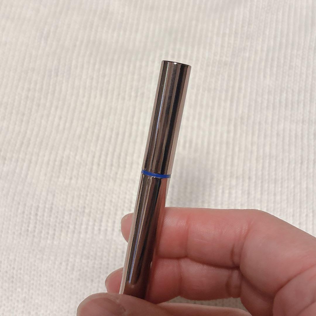 ブルー